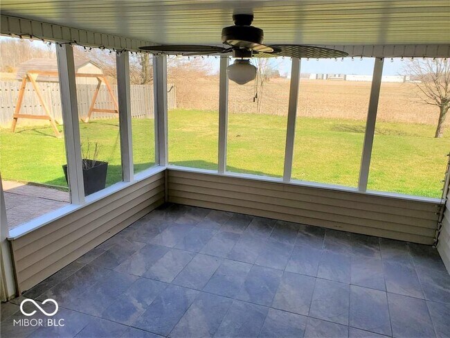 Building Photo - 5643 N Rockingham Ln