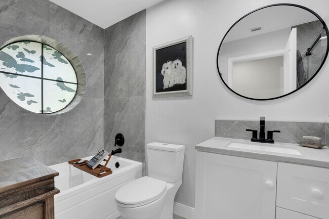 Building Photo - 4256 Gleneagles Dr