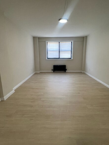 Building Photo - 117 Washington St