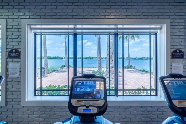 Building Photo - 4966 Sapphire Sound Dr