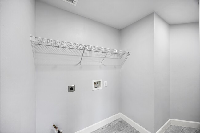 Building Photo - 21510 Broadstone Dr