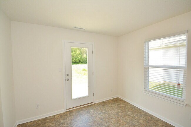 Building Photo - 8341 Sansa St