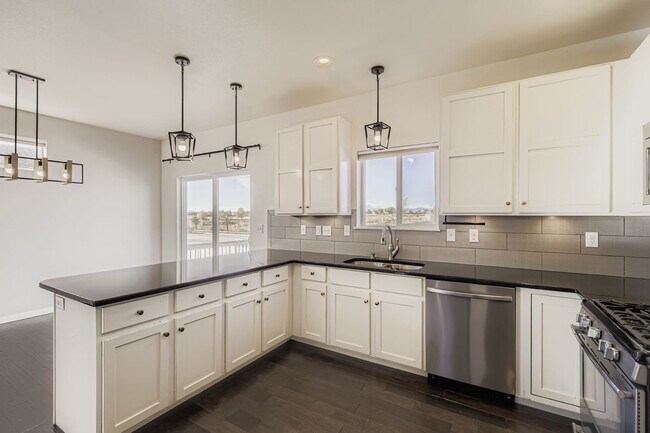 Building Photo - 464 Wind River Dr