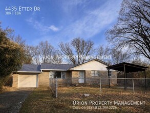 Building Photo - 4435 E Etter Dr