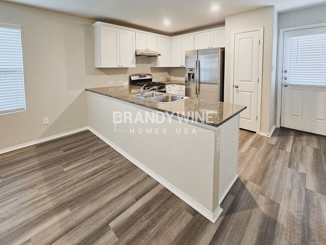 Building Photo - 7018 Winding Shelf