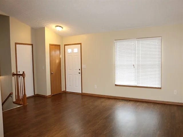 Building Photo - 5197 Echelon Dr
