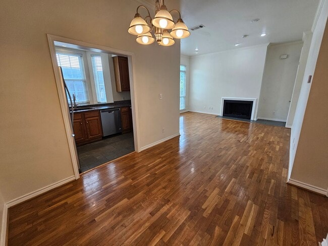 Building Photo - Available now ready for immediate move in