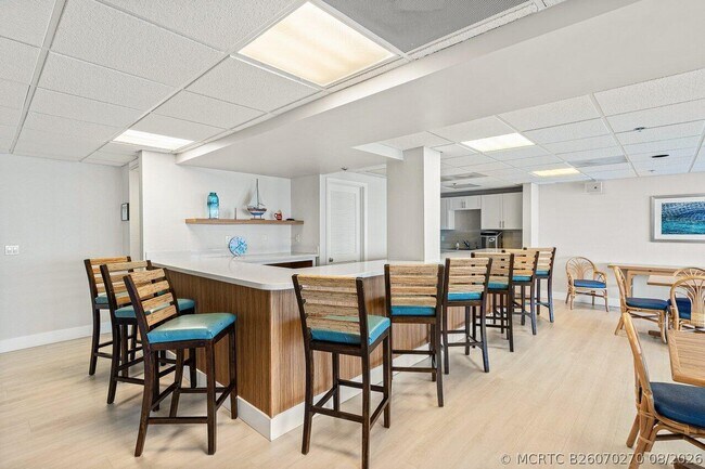 Building Photo - 4505 S Ocean Blvd