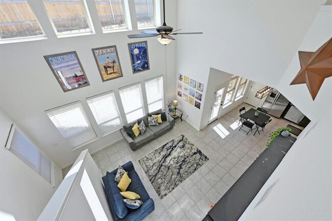 Building Photo - 12613 Stanford Dr