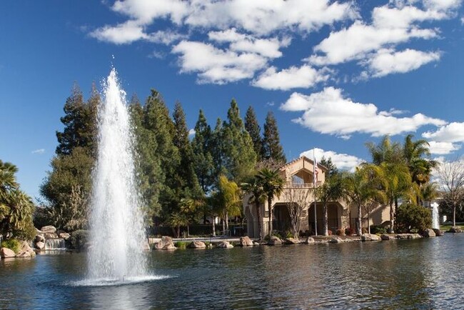 Building Photo - Modesto Copper Creek Gated Community Beaut...