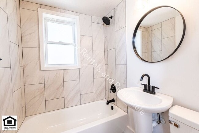 Building Photo - 1823 Griswold Dr