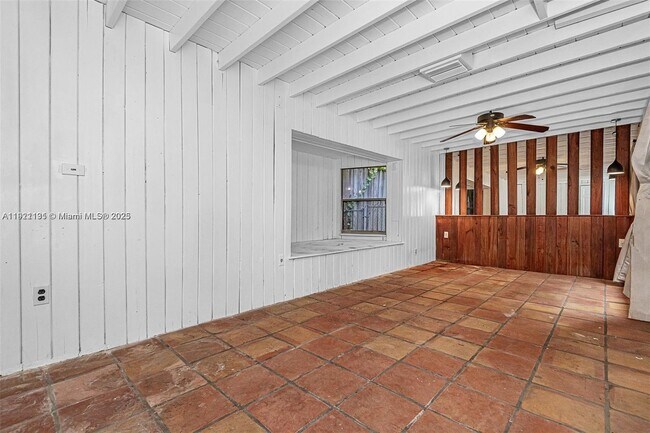 Building Photo - 3656 Avocado Ave