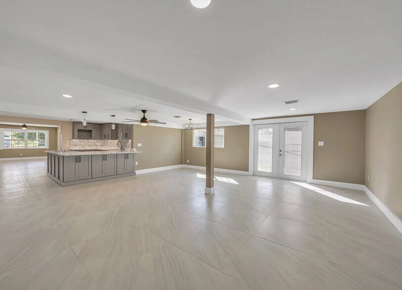 Building Photo - 2341 Talbrook Terrace