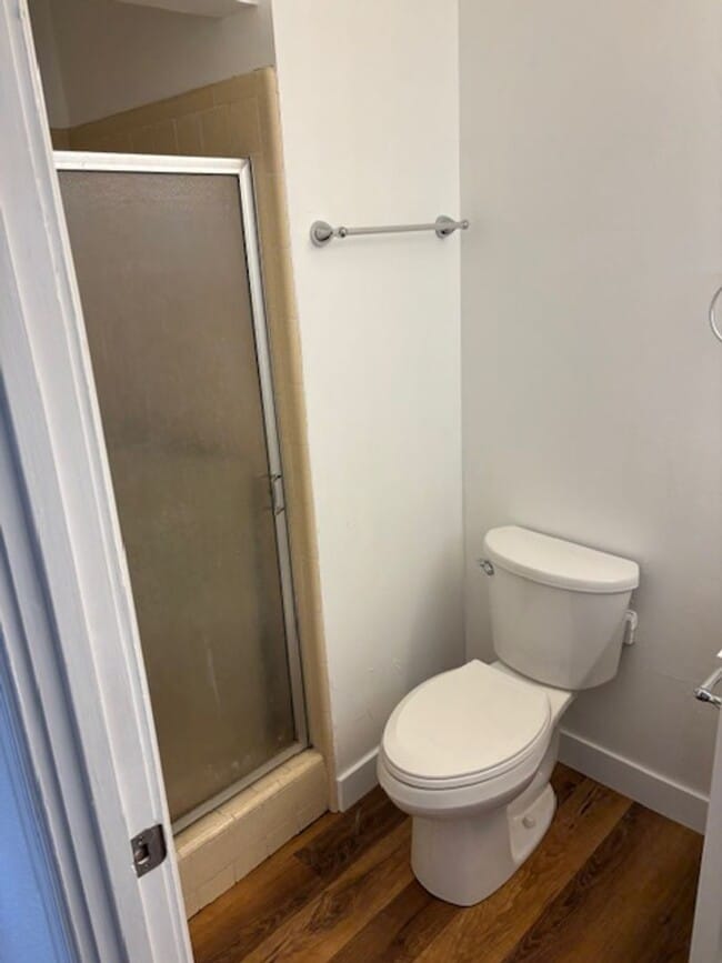 Building Photo - 9 Begonia Ln