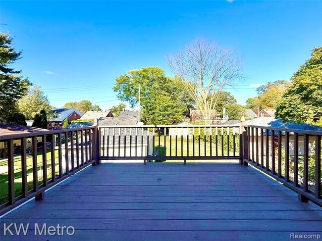 Building Photo - 2180 Vernier Rd