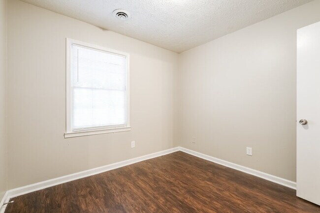 Building Photo - 3805 Nebo Rd