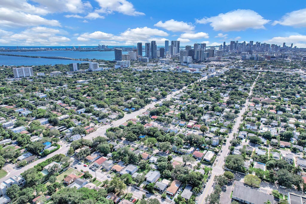 Building Photo - 47 NW 49th St