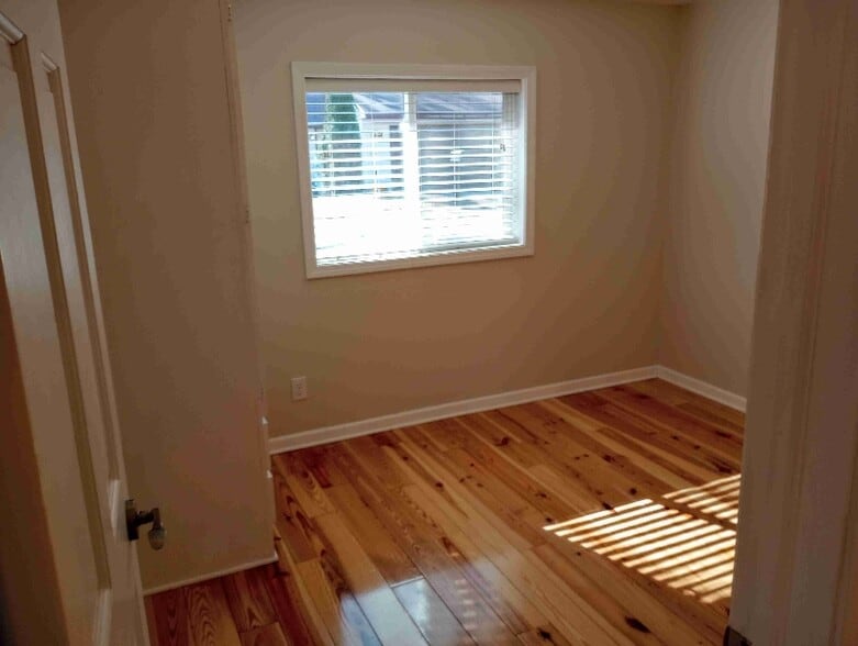 Building Photo - 7001 230th Ave NE