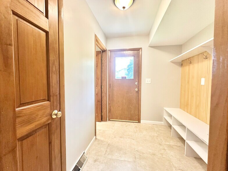 Building Photo - 3431 W Colette Ct