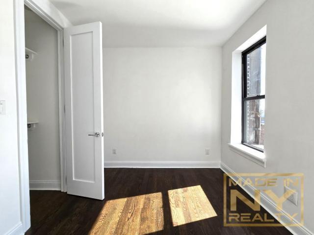 Building Photo - 3 bedroom in ASTORIA NY 11103