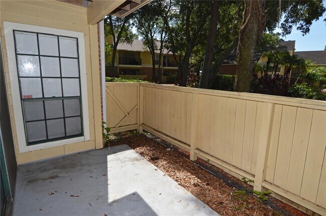 Building Photo - 8647 Mallard Reserve Dr