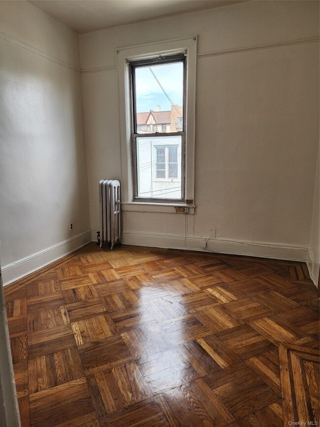 Building Photo - 47-12 39th Pl