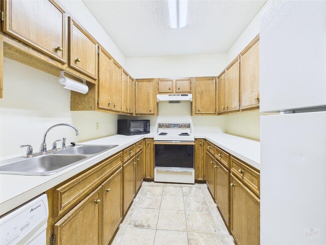 Building Photo - 4406 Avenue A