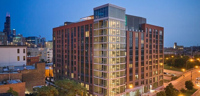 Building Photo - 760 N Milwaukee Ave