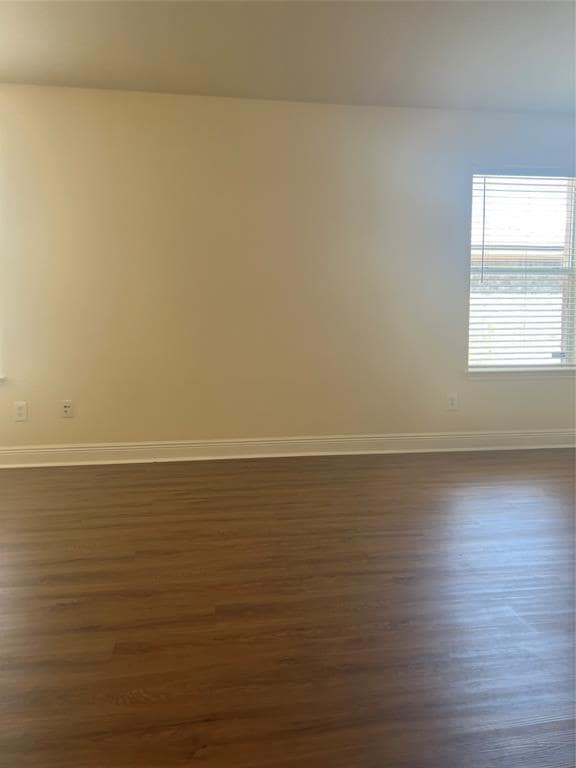 Building Photo - 1901 Golden Sunrise Ln