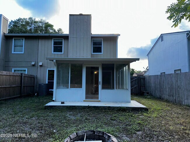 Building Photo - 11695 Tanager Dr
