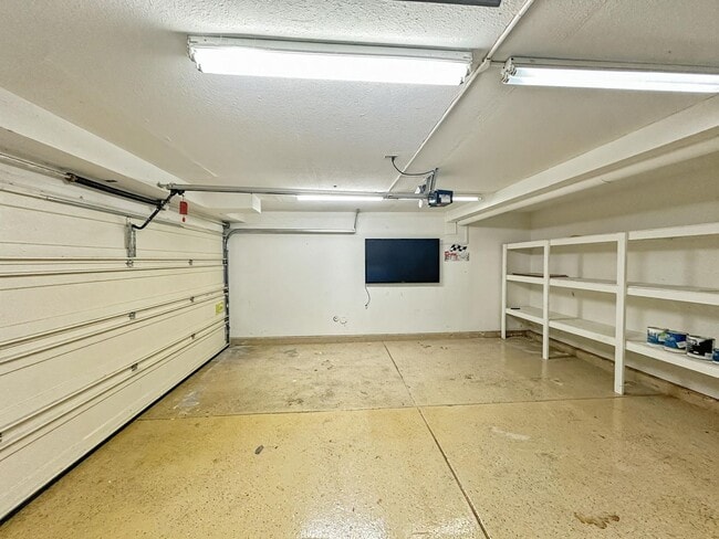 Building Photo - 162 Ignacio Valley Cir