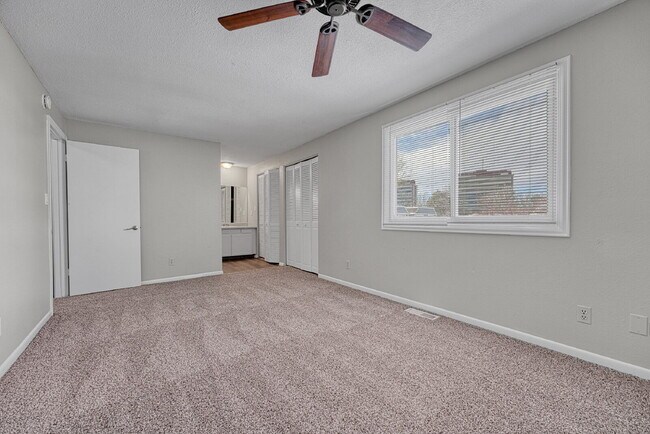 Building Photo - $2,635.95  - $300 OFF First Month's Rent - 4 Bedrooms, 2.5 Bathrooms, Single Family Home in Auror...