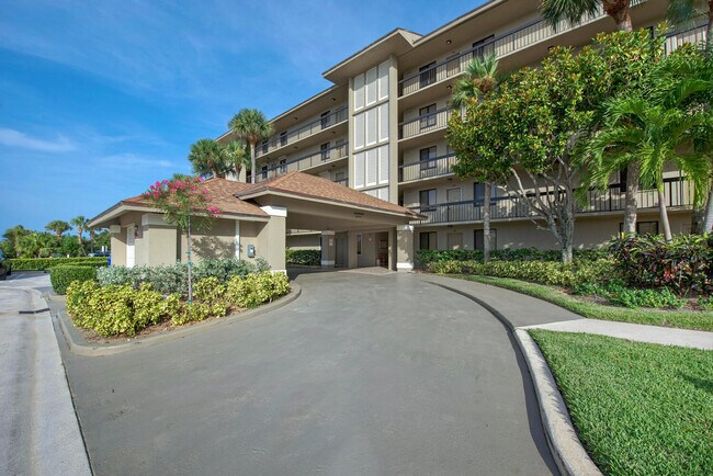 Building Photo - 201 S Seas Dr