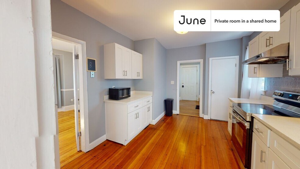 Building Photo - Room in Shared 7 bed/2 bath home in Allston