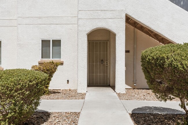 Building Photo - Move in Special: First Month Half Off!!!