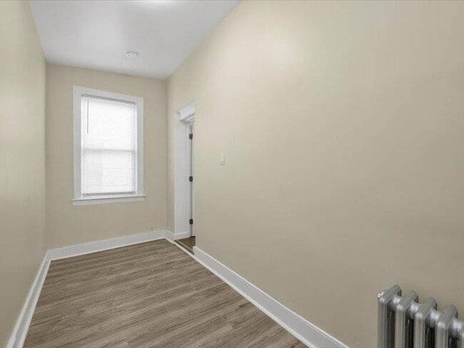 Building Photo - 2741 Stillwell Ave