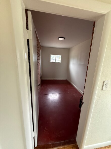 Building Photo - 2617 N 8th St