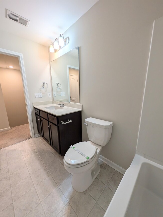 Building Photo - 129 Goldenrod Cir