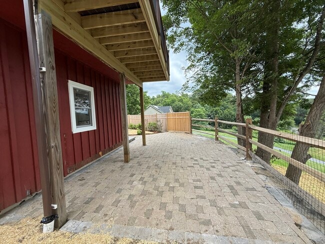 Building Photo - 181-137 CT-37