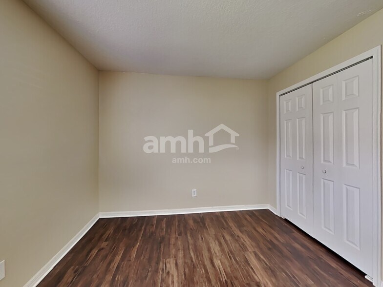Building Photo - 6451 NW Halibut St