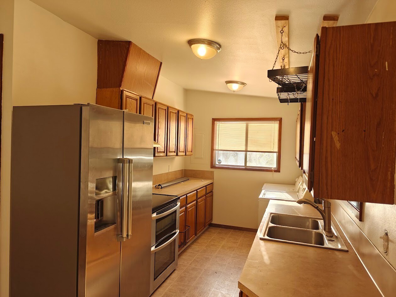 Building Photo - 10628 57th Ave S