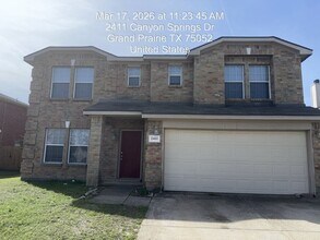 Building Photo - 2411 Canyon Springs Dr