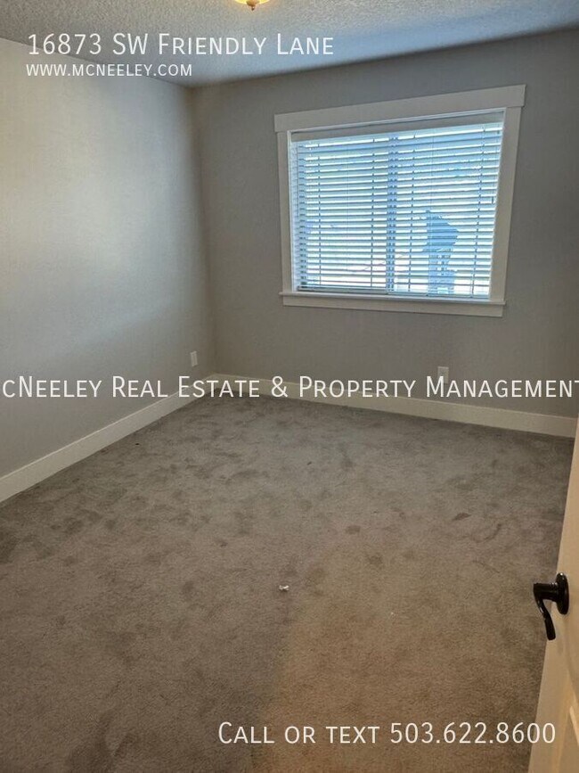 Building Photo - 16873 SW Friendly Ln