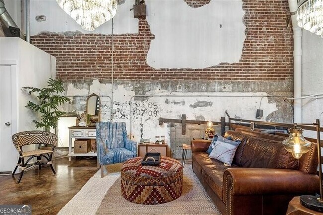 Building Photo - 650 Glen Iris Dr NE