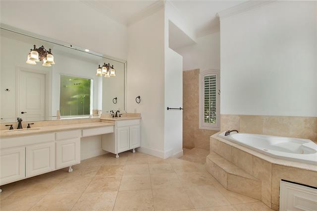 Building Photo - 4501 Redwood Ct