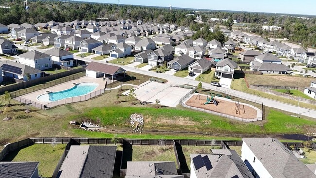 Building Photo - 1409 Mount Bassie Trl