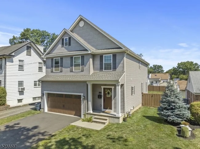 Building Photo - Modern Colonial Single-Family Home