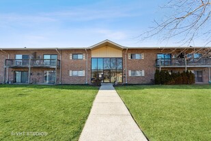 Building Photo - 7410 Brookdale Dr