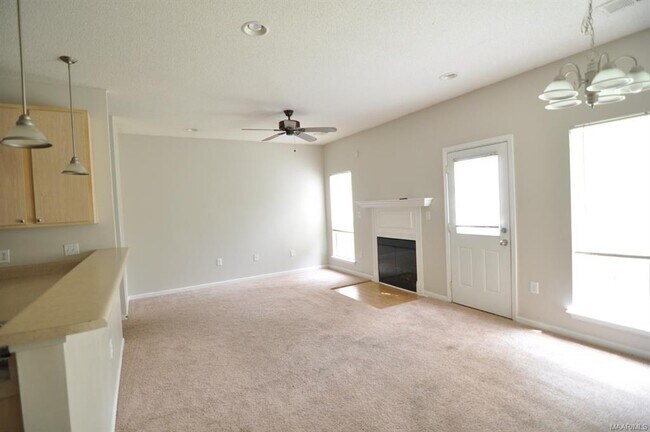 Building Photo - 44 Pine Meadows Cir
