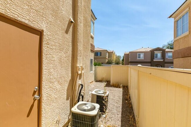 Building Photo - Bright & Airy 3-Bedroom Home with Private Balcony & Open Flow Living * COMING SOON *